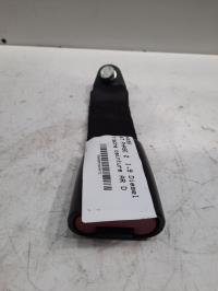Attache ceinture arriere droit