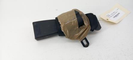 Attache ceinture arriere gauche