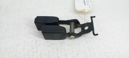Attache ceinture arriere gauche