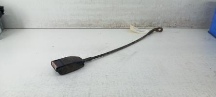 Attache ceinture avant gauche