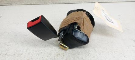 Attache ceinture arriere droit
