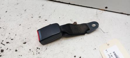 Attache ceinture arriere gauche