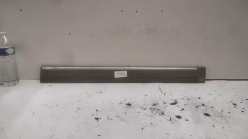 Baguette de porte avant droite