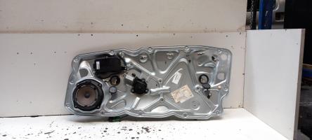 Leve vitre electrique avant droit