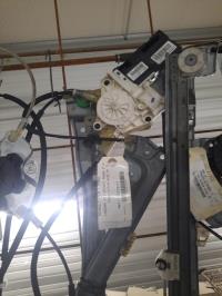 Leve vitre electrique avant droit