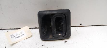Tirador de puerta del maletero