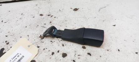 Attache ceinture arriere droit