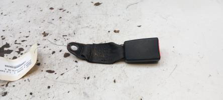 Attache ceinture arriere gauche