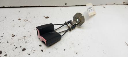 Attache ceinture arriere gauche