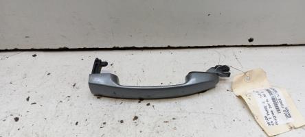 Poignee porte avant gauche