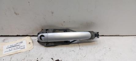 Poignee porte avant gauche