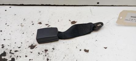 Attache ceinture arriere gauche