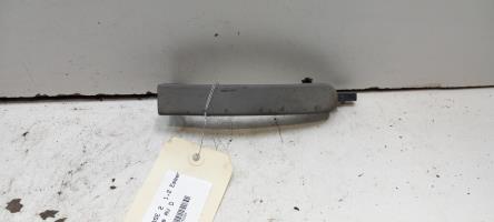 Poignee porte avant droit