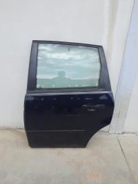 Puerta trasera izquierda