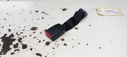 Attache ceinture arriere droit