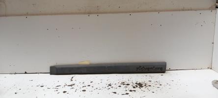 Baguette de porte avant gauche