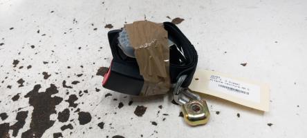 Attache ceinture arriere droit