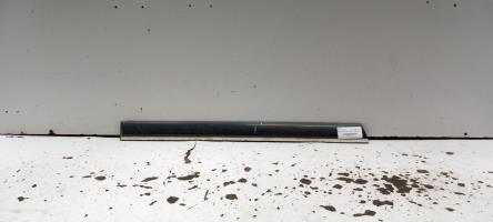 Baguette de porte arriere droite