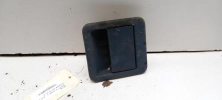 Poignee porte avant gauche