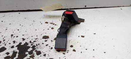 Attache ceinture arriere gauche