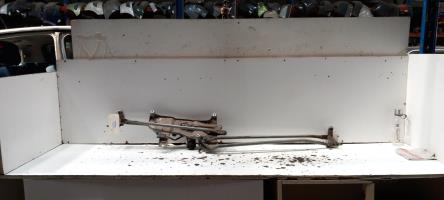 Motore tergicristallo anteriore