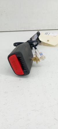 Attache ceinture avant droit