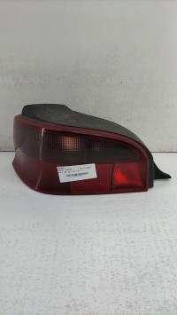 Fanale posteriore principale sinistro (luci)