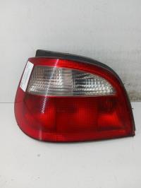 Fanale posteriore principale sinistro (luci)