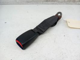 Attache ceinture arriere droit