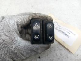 Interruttore lavacristalli anteriore sinistro