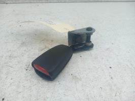 Attache ceinture arriere droit
