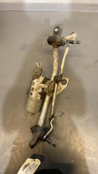 Motor de limpiaparabrisas delantero