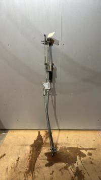 Moteur essuie glace avant