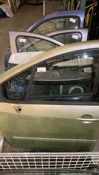 Porte avant gauche