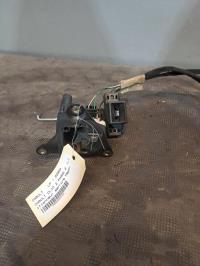 Accionador de cerradura de portón