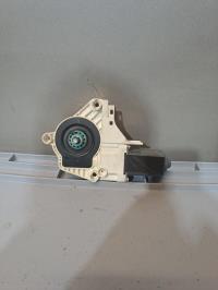 Motor de elevalunas delantero izquierdo