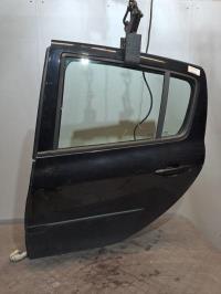 Puerta trasera izquierda