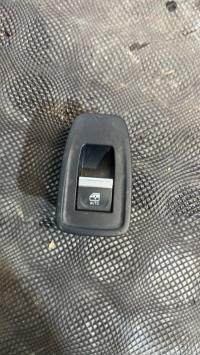 Leve vitre electrique avant droit