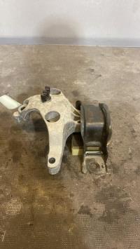 Soporte de motor derecho