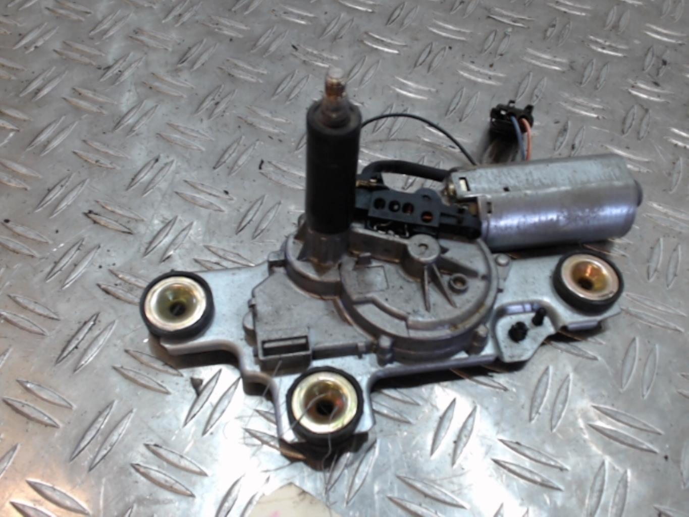 Moteur essuie glace arriere