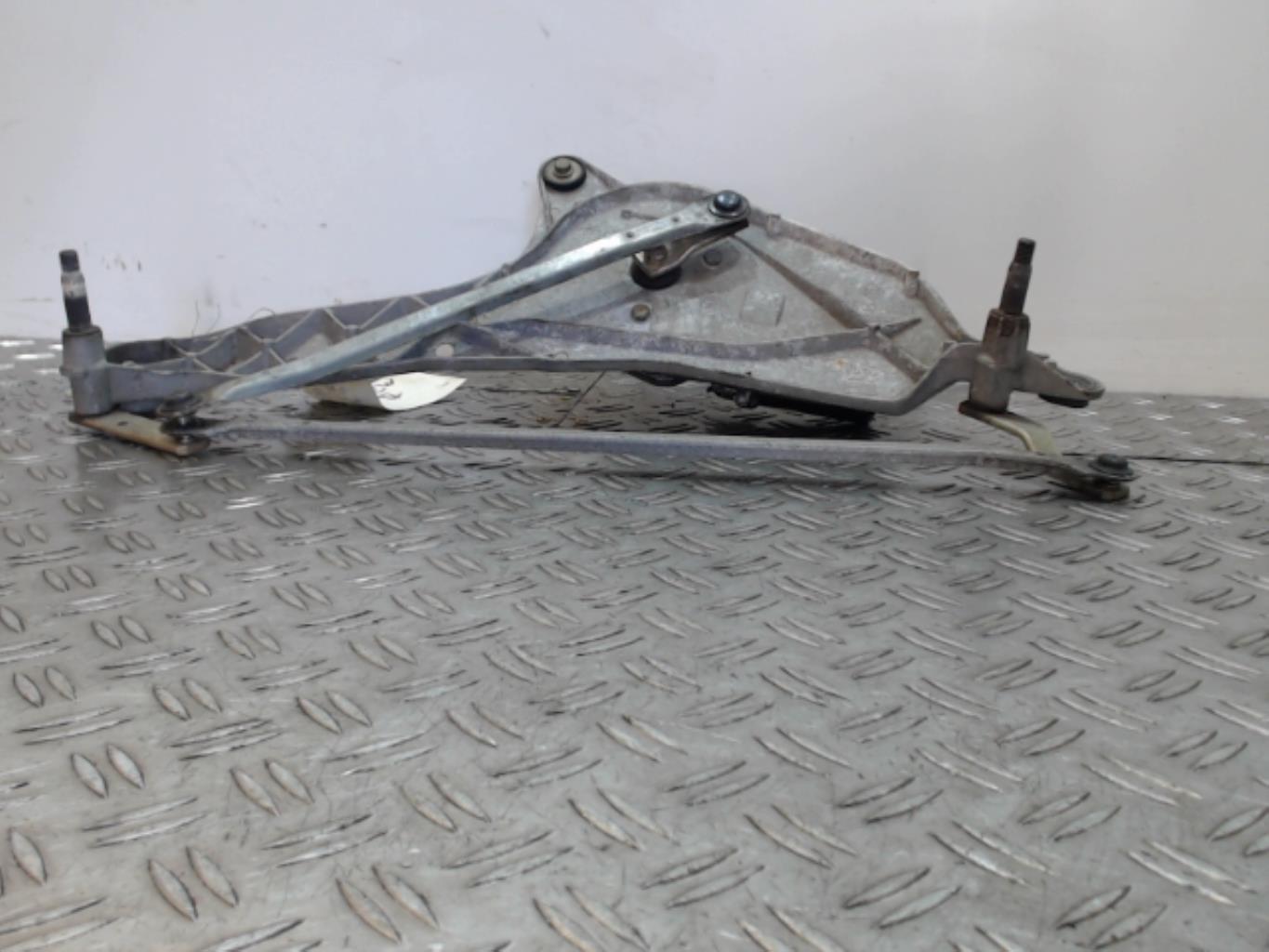 Motor de limpiaparabrisas delantero