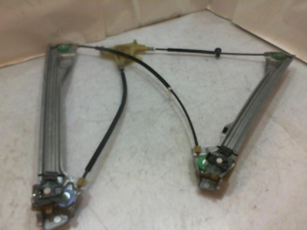 Mecanisme de leve vitre electrique avant gauche
