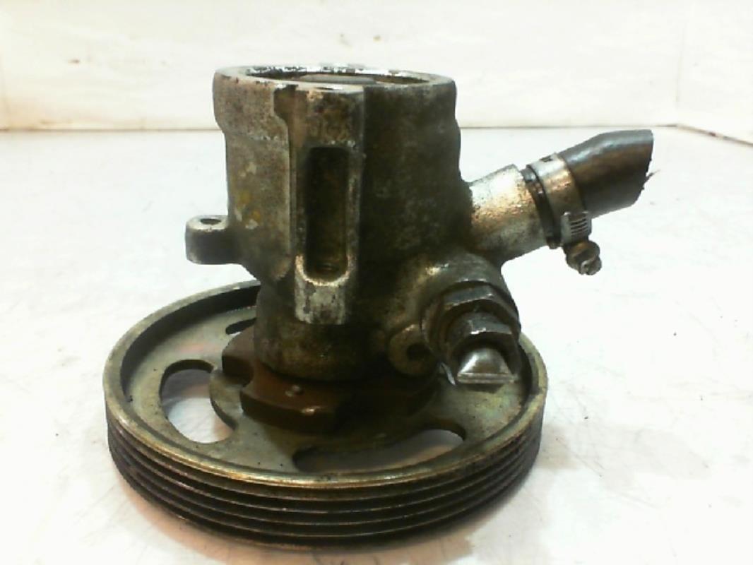 Pompa sterzo