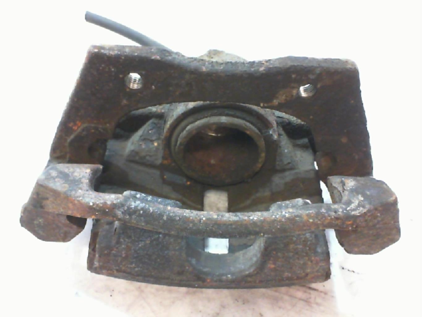 Estribo delantero izquierdo (freno)
