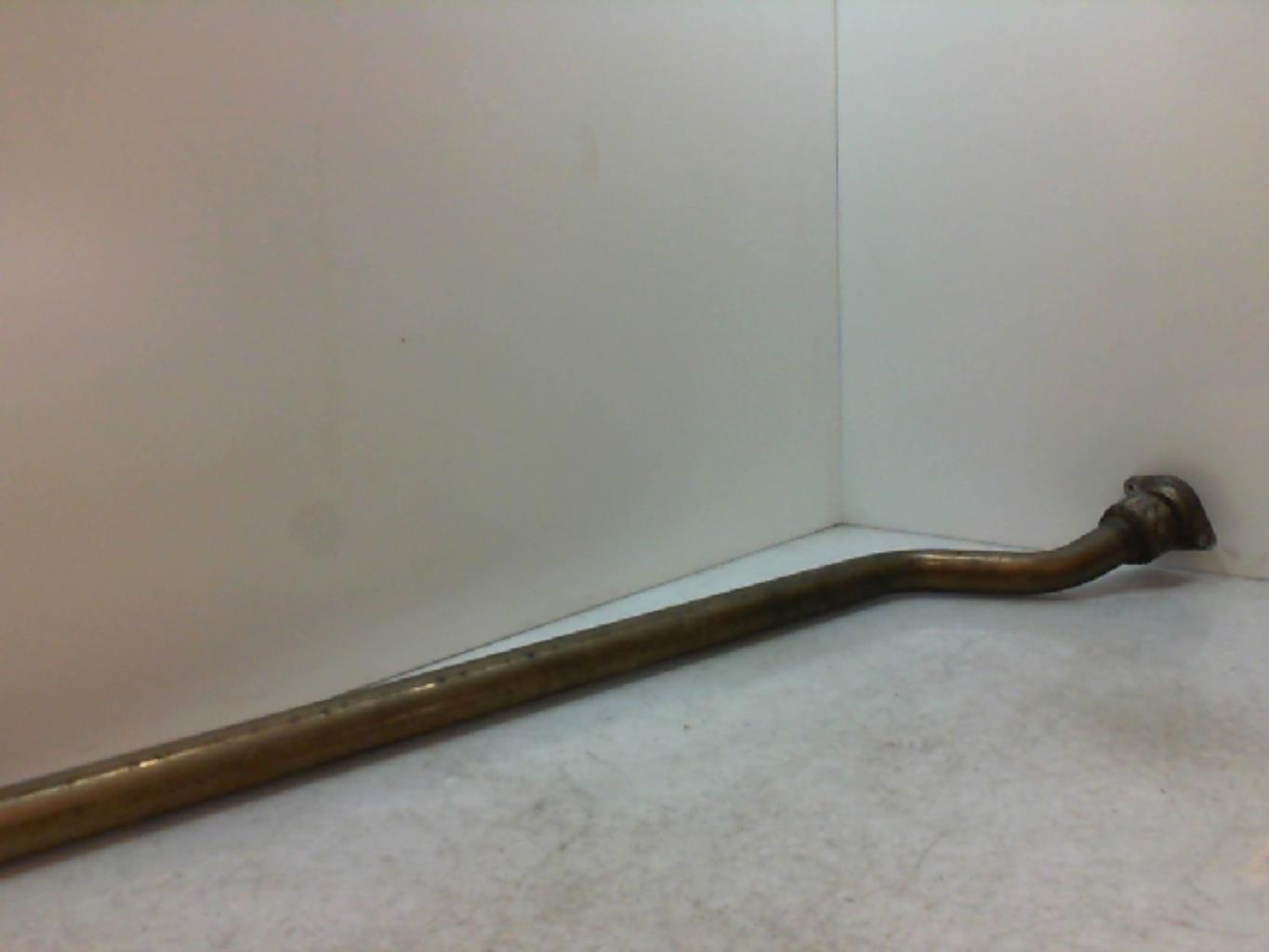 Tube intermediaire (echappement)