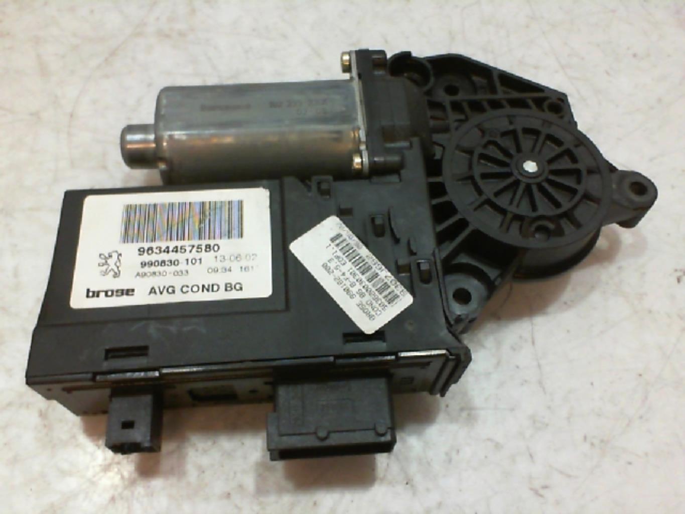 Moteur leve vitre avant gauche