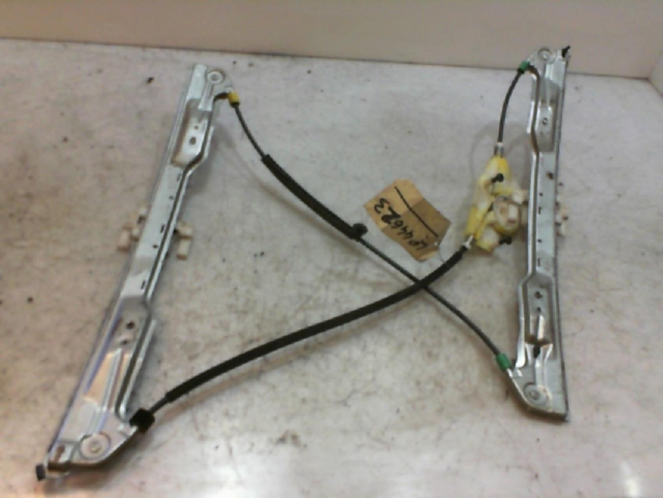 Mecanisme de leve vitre electrique avant droit