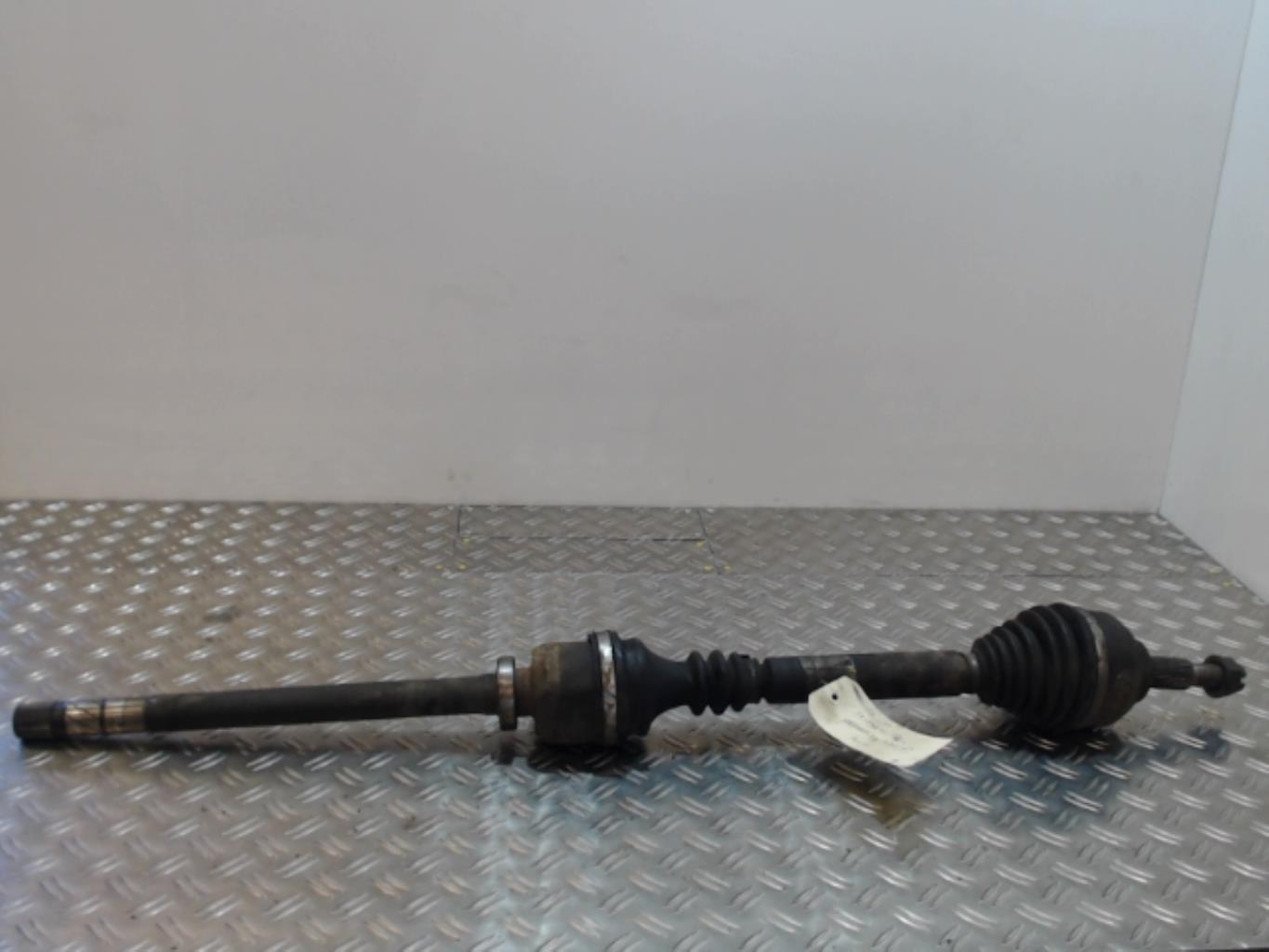 Cardan gauche (transmission)