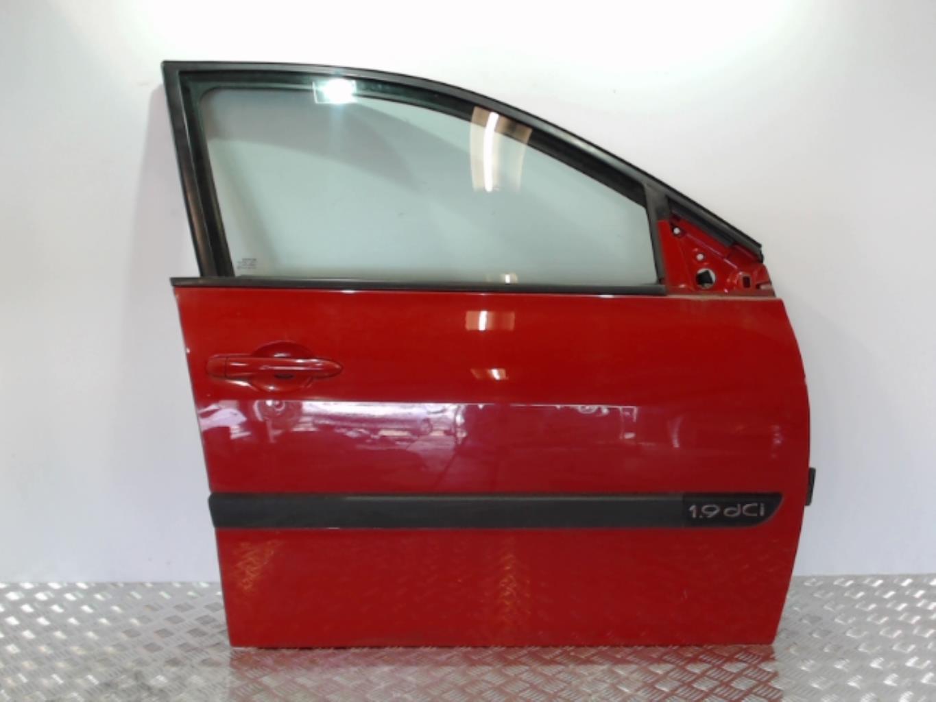 Porte avant droit