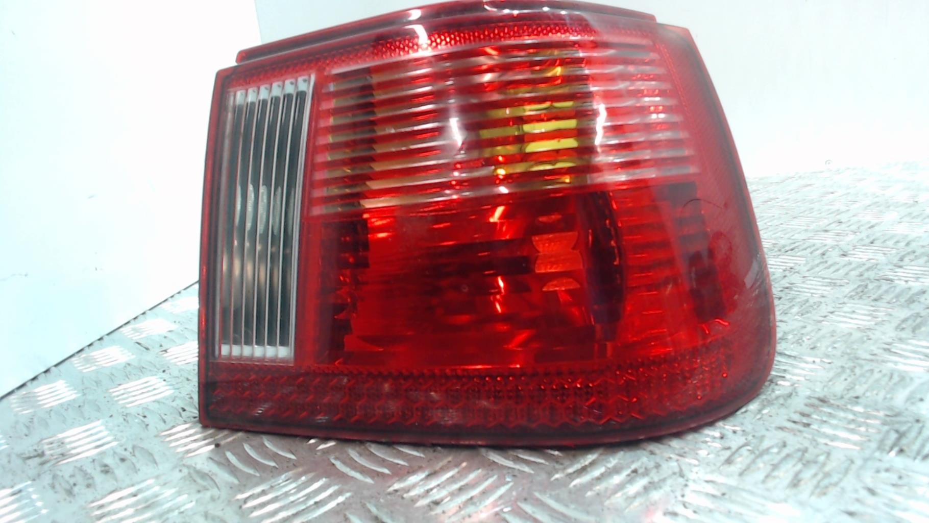 Fanale posteriore principale destro (luci)